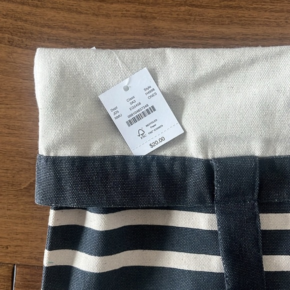 J. Crew NYC Reusable Everyday Tote Bag - Picture 7 of 8